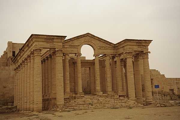 The Parthian Temple of Mrn is one of thirteen temples at the Hatra complex in Iraq. Photo courtesy of the US Department of Defense/ Staff Sgt. JoAnn Makinano.